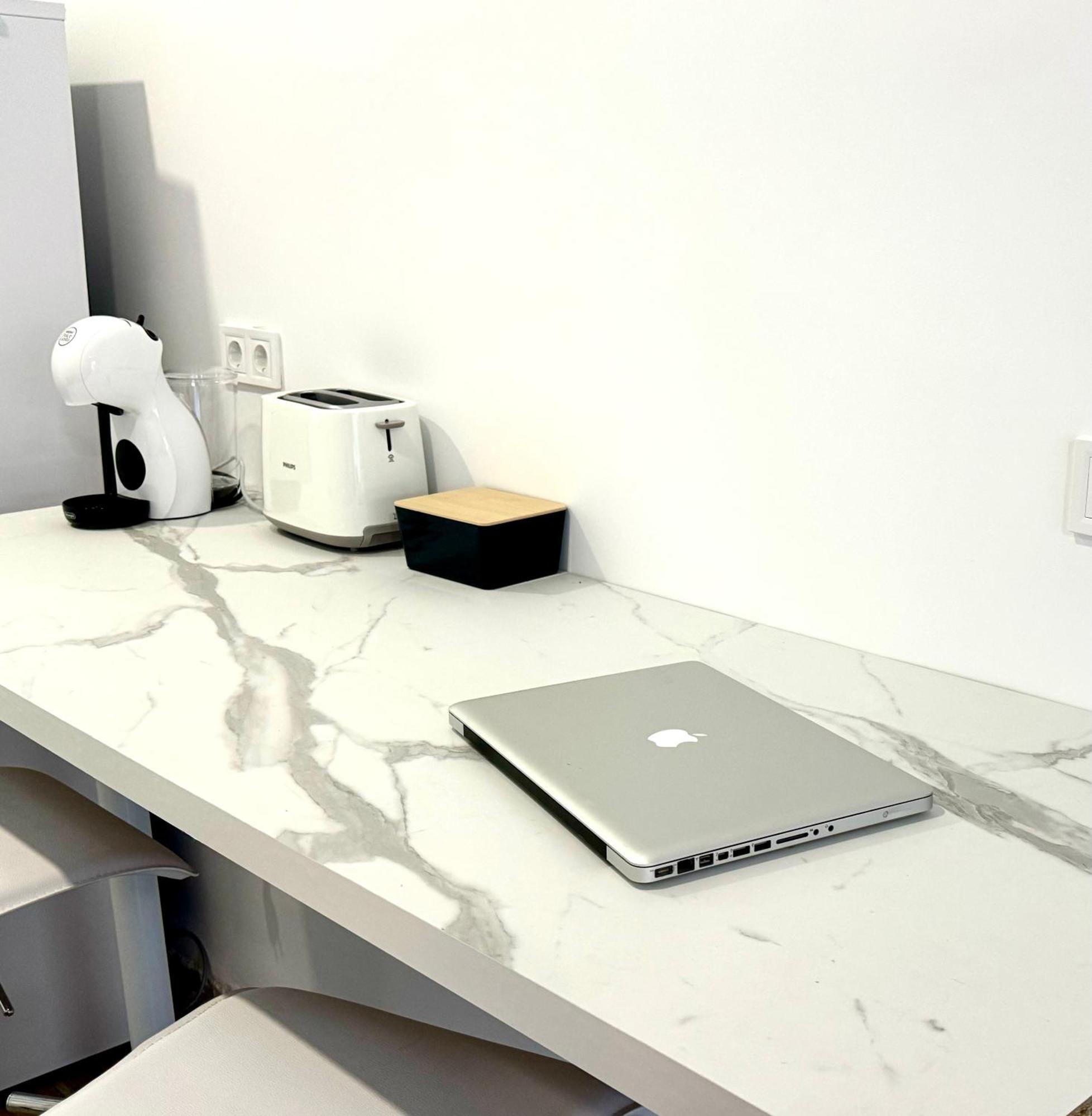 Exclusive In Benalbeach Apartamento *