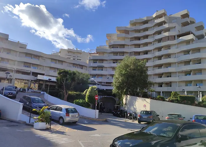 Exclusive Suite In Benalbeach